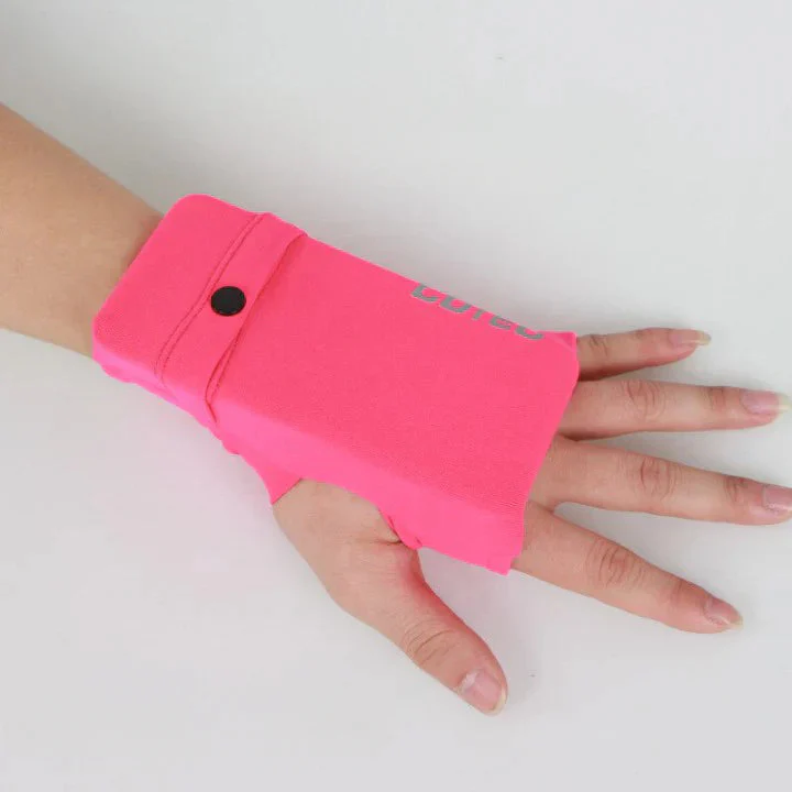 Arm Band Holder - Train Freely and Securely with All Essentials Accessible - Image 10