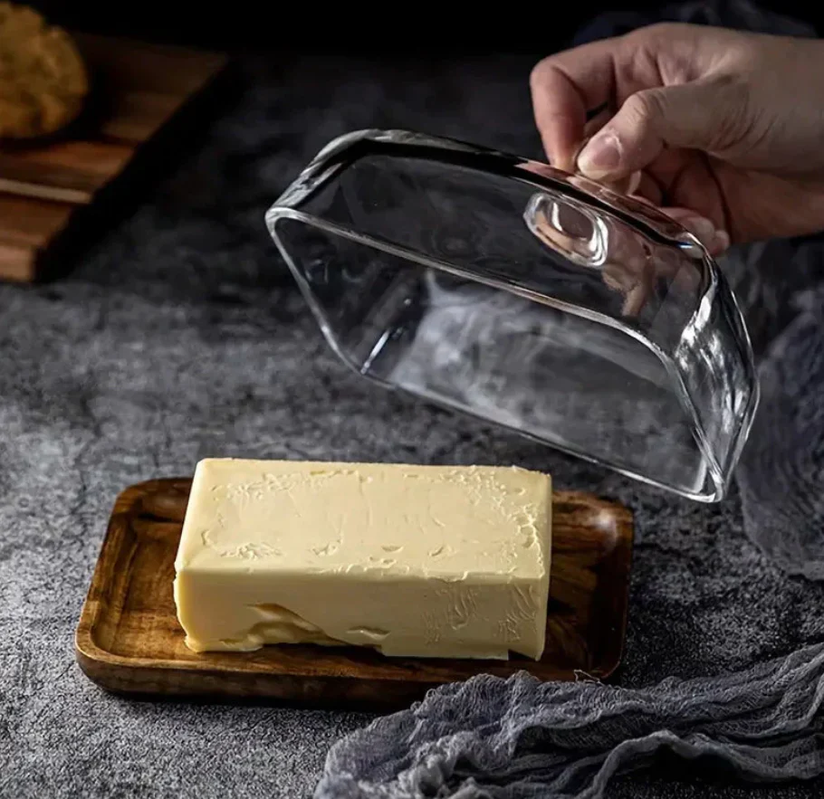 Butter Container with Glass Lid and Wooden Base - Image 3
