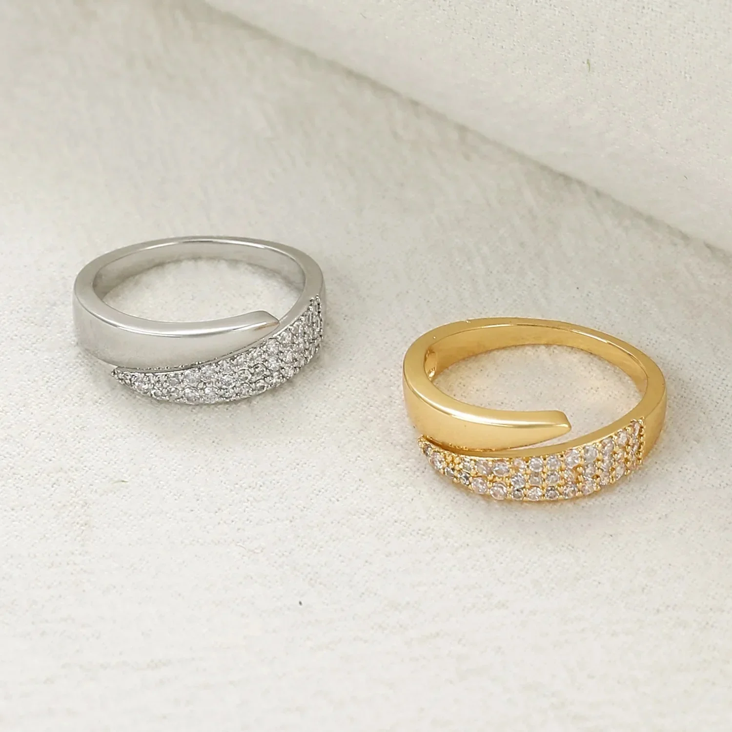 Buy One Get One Free | Adjustable Shine for Perfectly Glowing Nails - Image 3