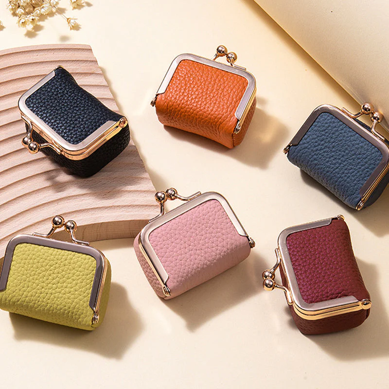 Elegant Jewelry Case for Safe and Radiant Storage Anywhere - Image 2