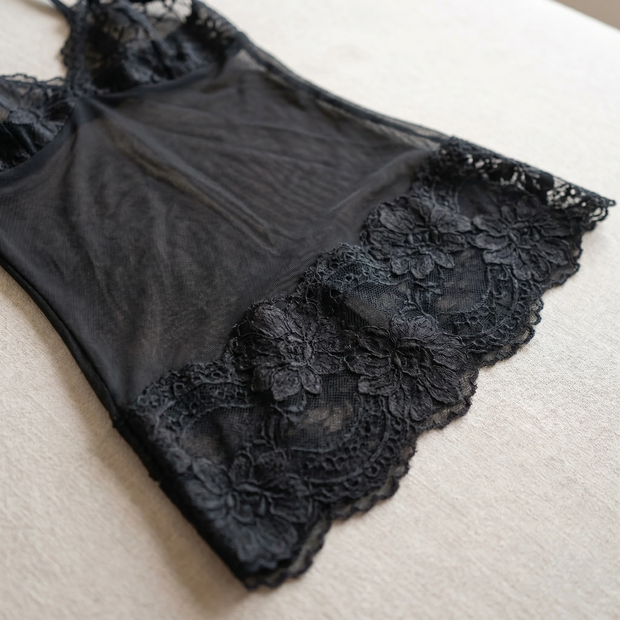 Enchantress™ – Sheer Floral Lace 3-Piece Lingerie Set with Mesh Robe - Image 5