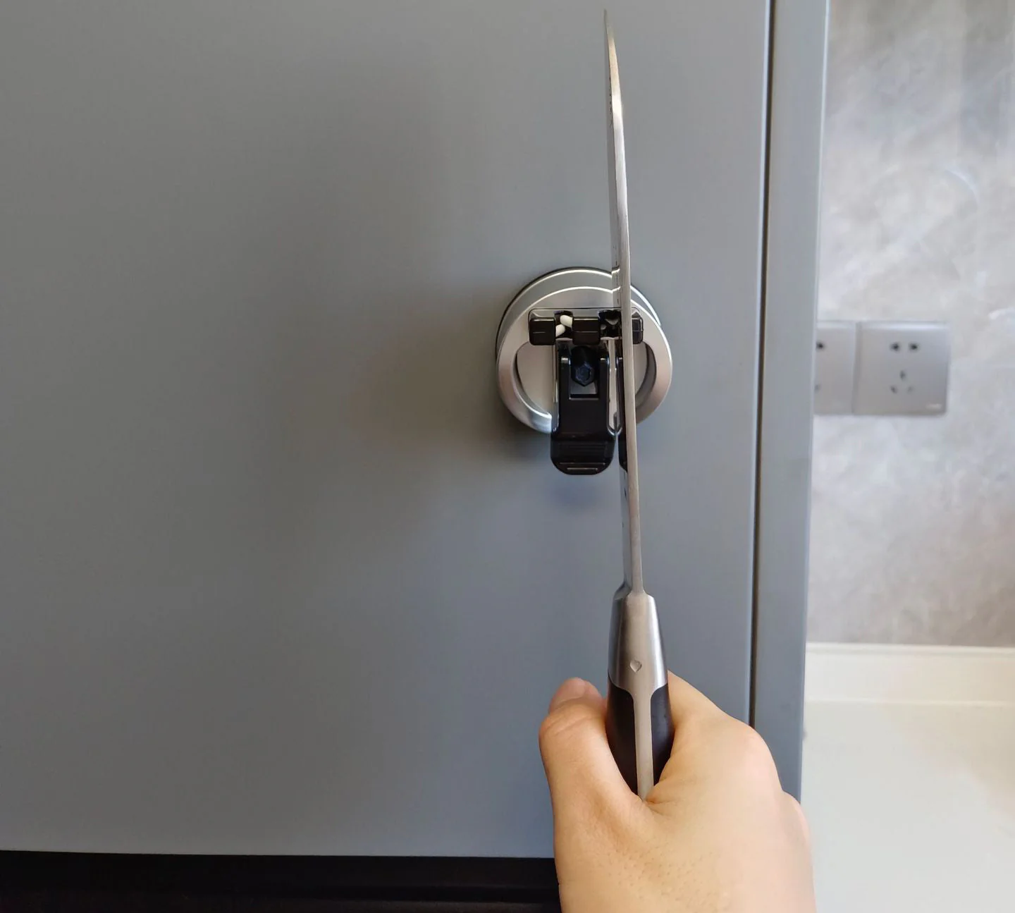 Knife Sharpener | Precision Razor Edge | Dual-Stage Sharpening System | Includes Suction Base | UltraSharp - Image 2