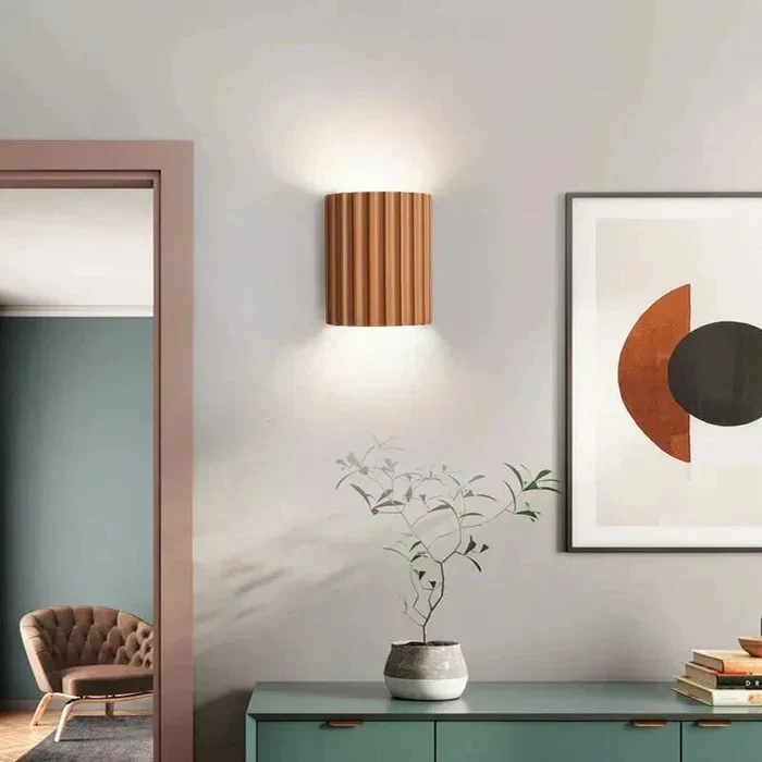 Resin Wall Light with Ribbed Shade – Contemporary Interior Design - Image 12
