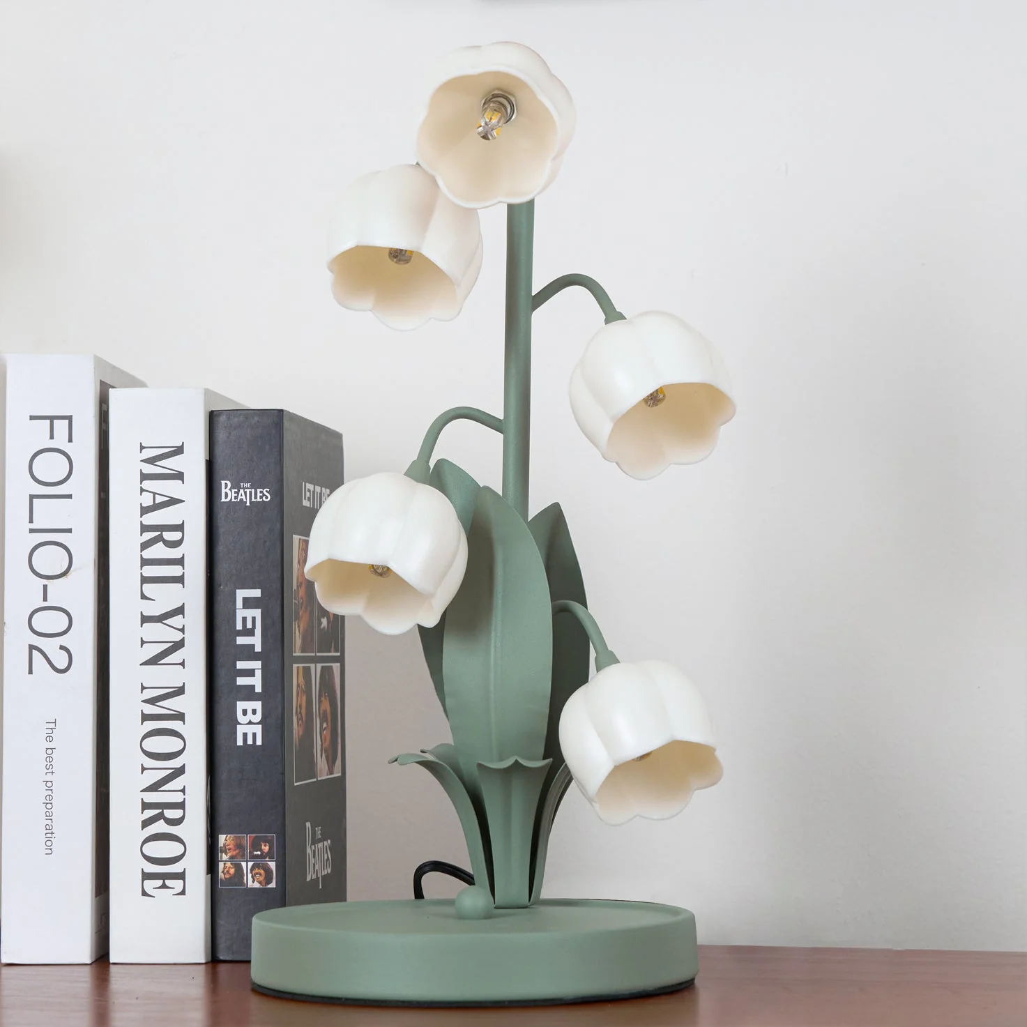 Table lamp with a bell orchid - Image 11