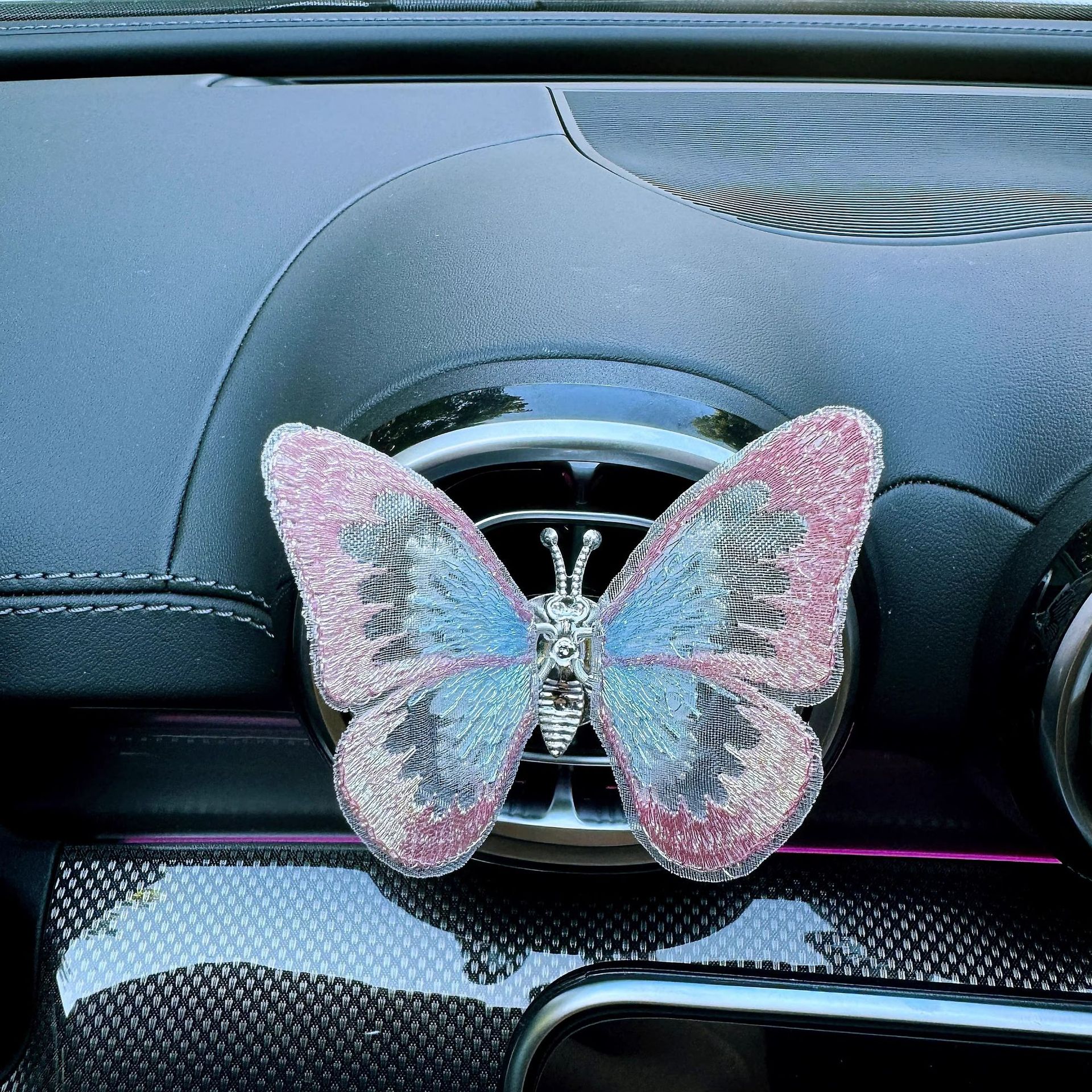 Transform Your Car into a Fresh Oasis of Elegance and Pure Driving Joy - Image 5