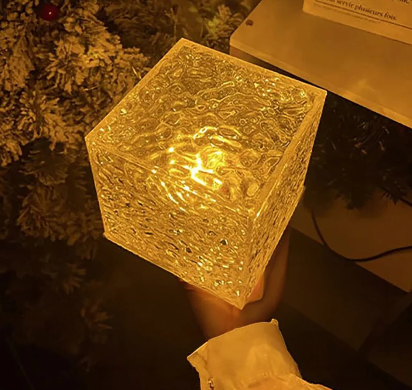 Wireless USB Relaxation Table Lamp Magic Wave Lamp - 16 glowing colors with remote control - Image 7
